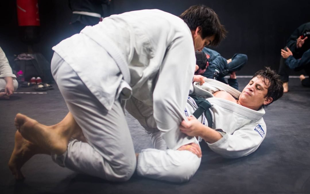 El camino del Jiu-Jitsu: desde cinturón blanco hasta cinturón negro.